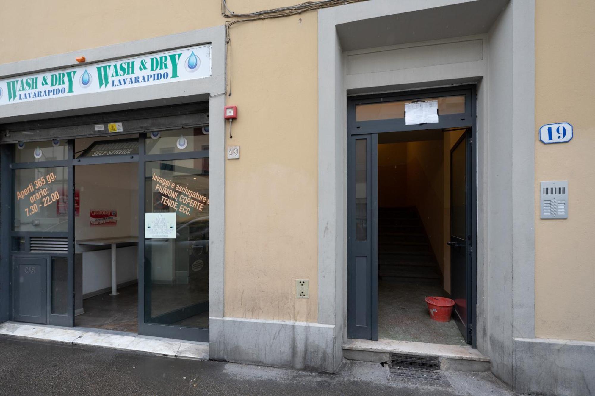 Via Ponte Alle Mosse, 19 - Florence Charming Apartments - A Chic, Newly Renovated Apartment Near Tram Leopolda, A Few Min From Downtown Bagian luar foto
